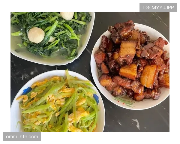 易建联家里到底藏着多少亿?朋友圈敢晒普通人想象不到的奢华午餐! 易建联家里到底藏着多少亿?朋友圈敢晒普通人想象不到的奢华午餐!